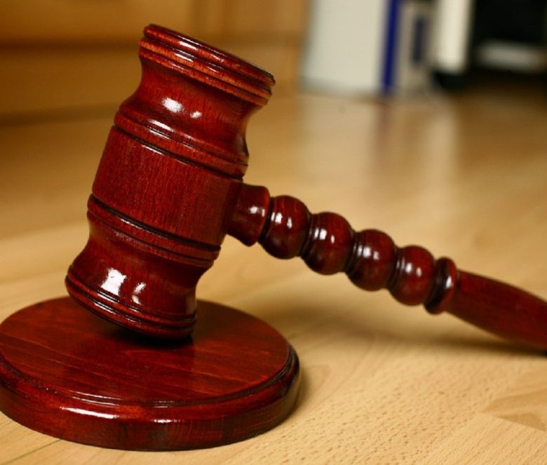 gavel courtroom court