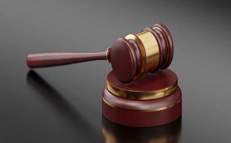 judge's gavel