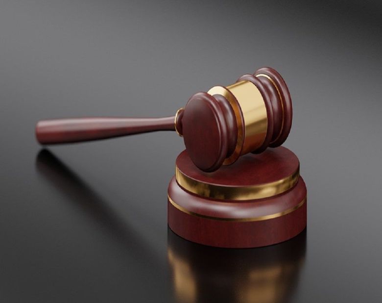 judge's gavel