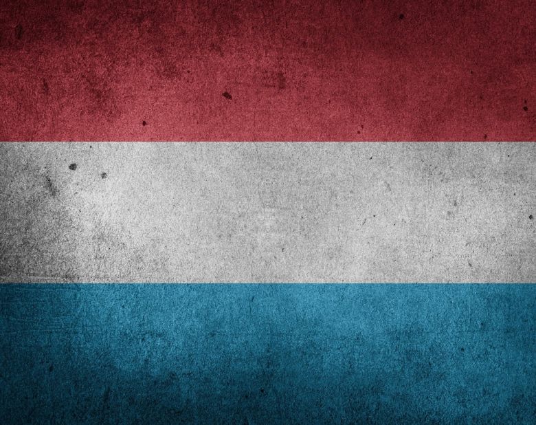 luxembourg flag