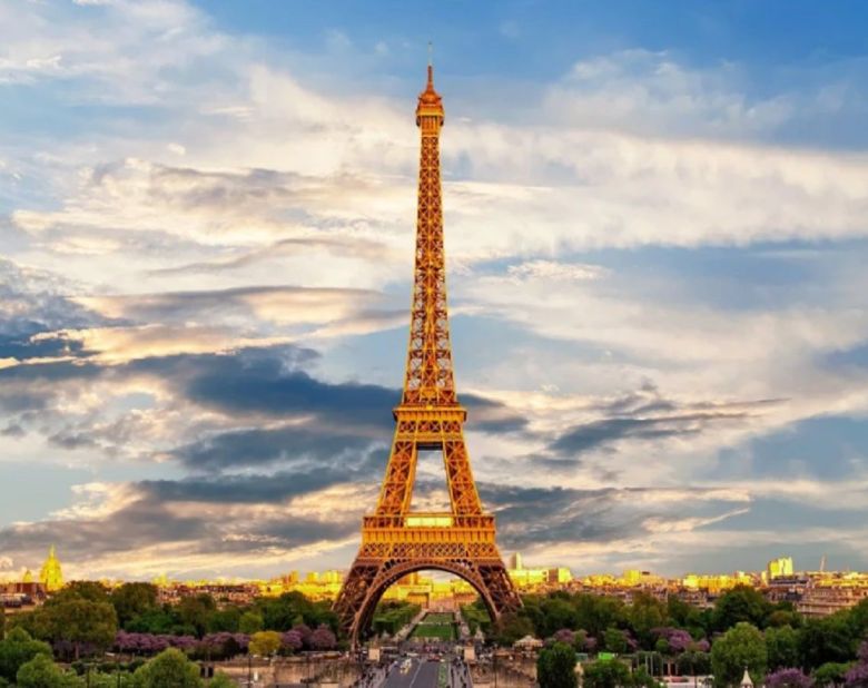 Eiffel Tower in Paris France