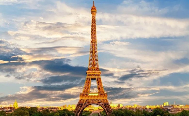 Eiffel Tower in Paris France
