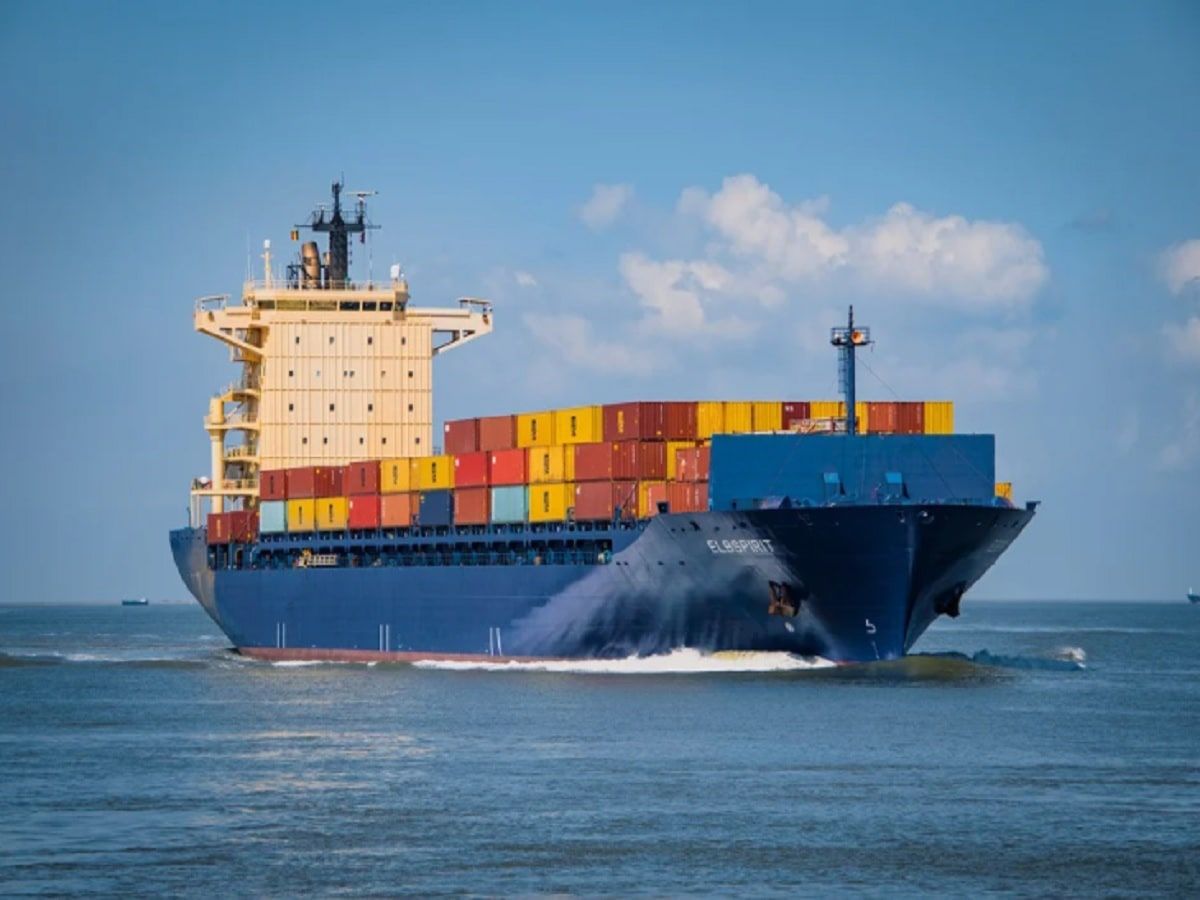 shipping shipment container ship supply chain